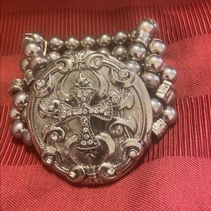 Silver Beaded Cross bracelet elastic